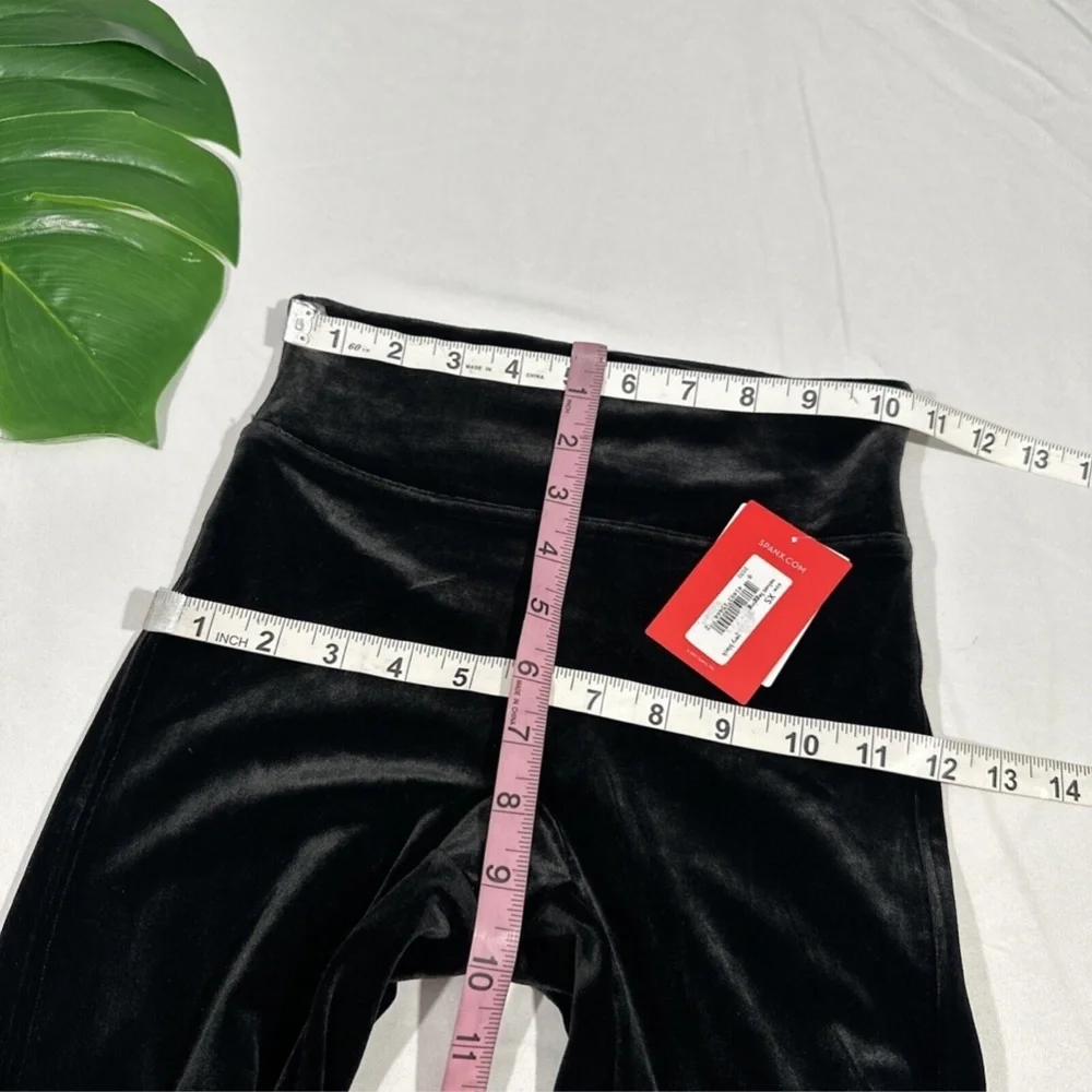 NWT $98 Spanx [ XS ] Velvet Leggings in Very Black #5621‎